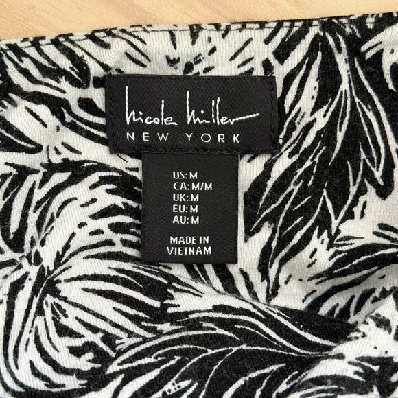 Nicole Miller Sleeveless Pleated Jersey Maxi Dress in Black White Palm Print, M‎ - Picture 2 of 9